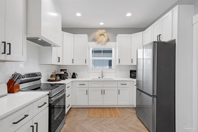 1311 E Hatton St, Pensacola, FL 32503