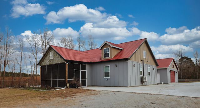 1170 Airport Rd., Loris, SC 29569