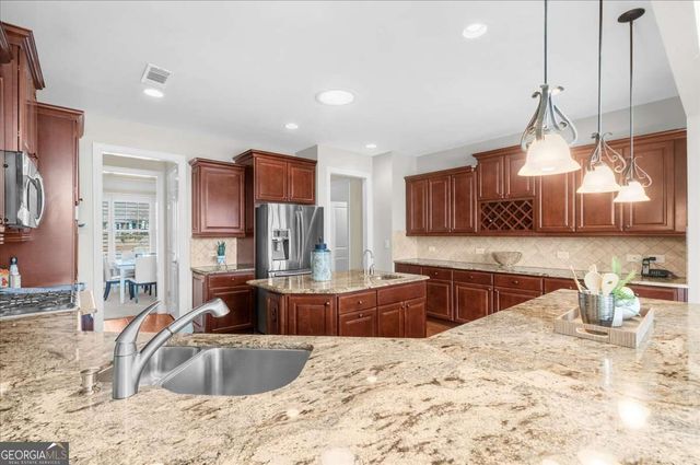 3411 Red Tip Landing SW, Gainesville, GA 30504