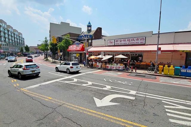 87-10 51 Avenue 4R, Elmhurst, NY 11373