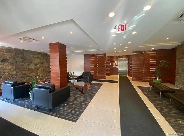 87-10 51 Avenue 4R, Elmhurst, NY 11373