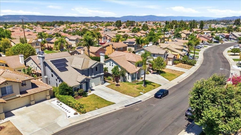 Image 53 of property listing at 39513 Tangletree Way, Murrieta, CA 92563