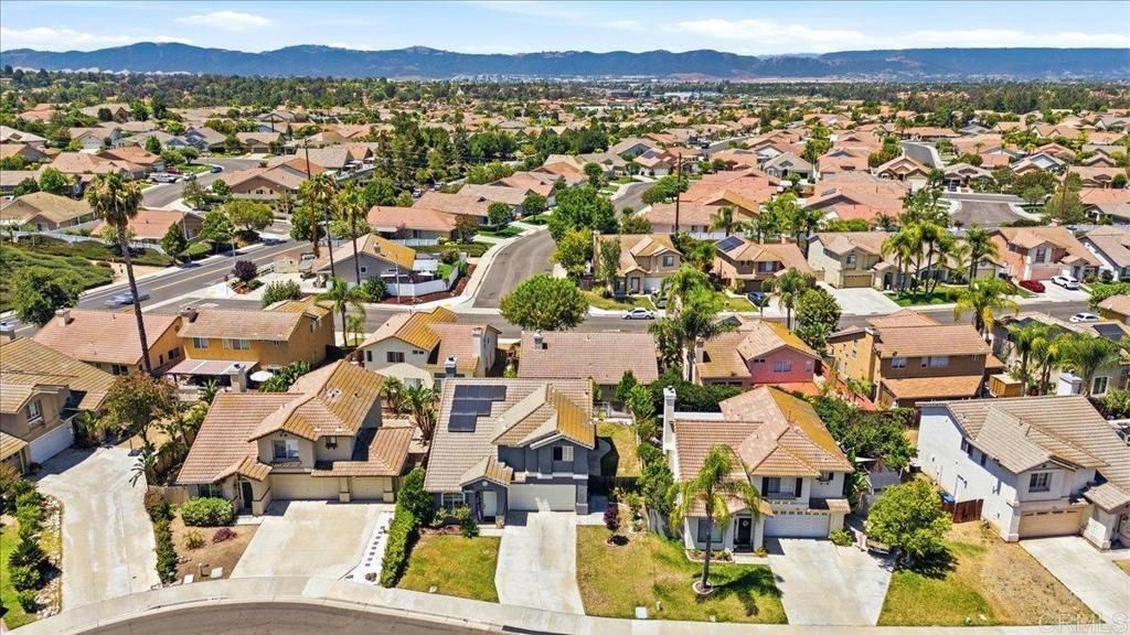 Image 56 of property listing at 39513 Tangletree Way, Murrieta, CA 92563