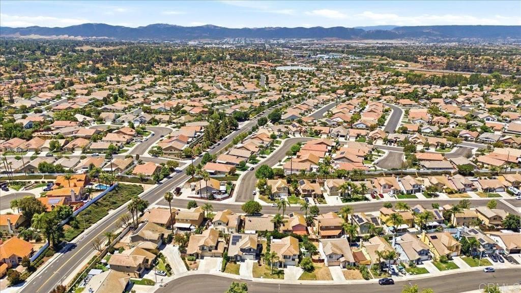 Image 58 of property listing at 39513 Tangletree Way, Murrieta, CA 92563