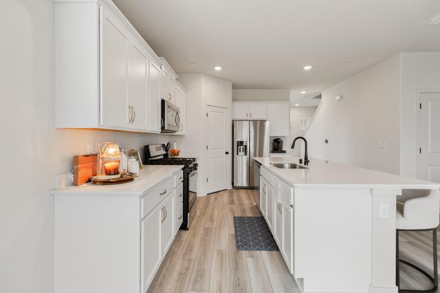 1738 Justice Avenue, Tulare, CA 93274