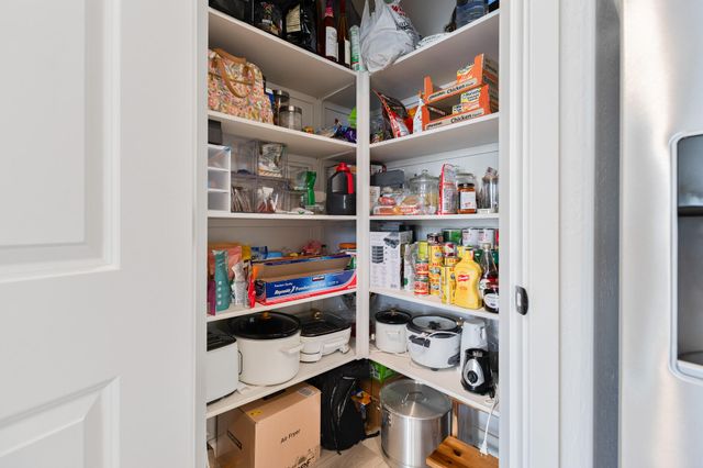 1738 Justice Avenue, Tulare, CA 93274