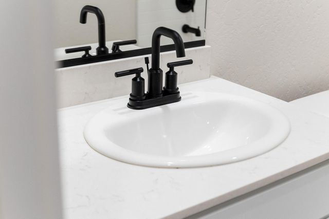 1738 Justice Avenue, Tulare, CA 93274