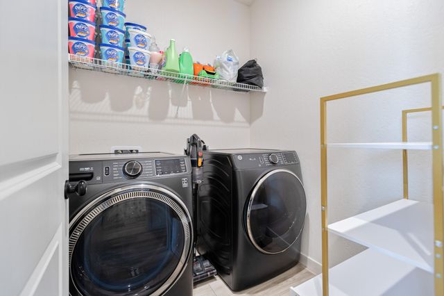 1738 Justice Avenue, Tulare, CA 93274