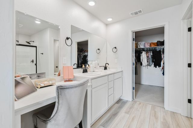 1738 Justice Avenue, Tulare, CA 93274