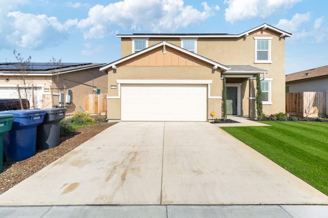 1738 Justice Avenue, Tulare, CA 93274