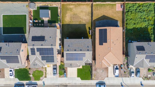 1738 Justice Avenue, Tulare, CA 93274