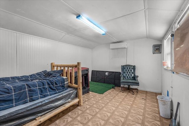 1812 Arch Street, Fort Worth, TX 76105