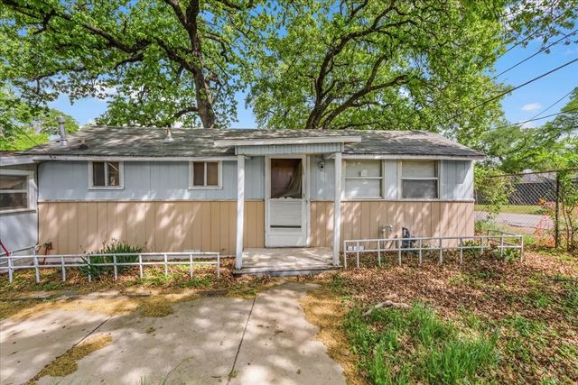 1812 Arch Street, Fort Worth, TX 76105