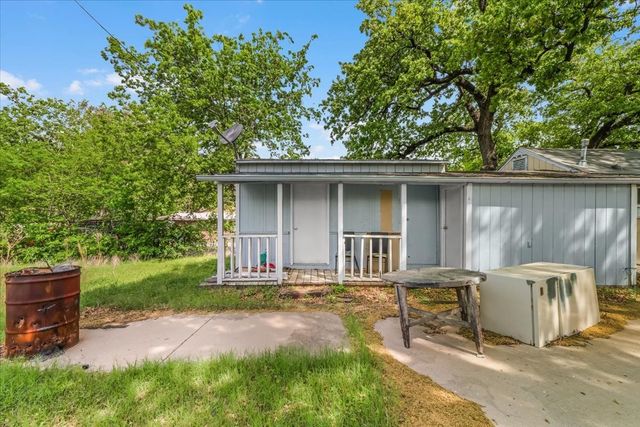 1812 Arch Street, Fort Worth, TX 76105