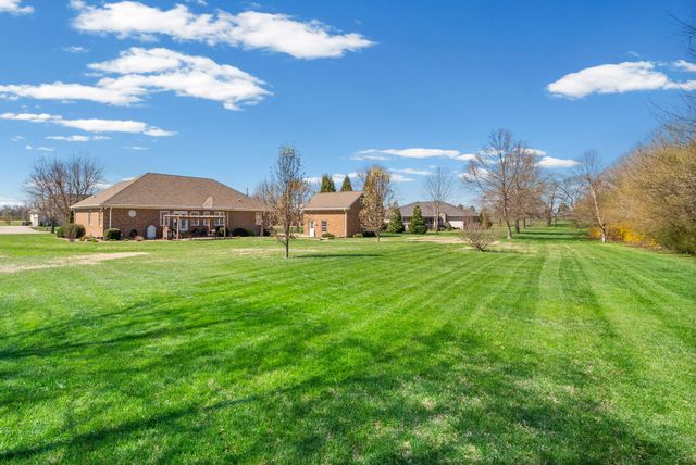 115 Farmhill Dr, Hopkinsville, KY 42240