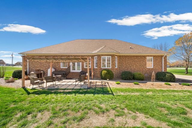 115 Farmhill Dr, Hopkinsville, KY 42240