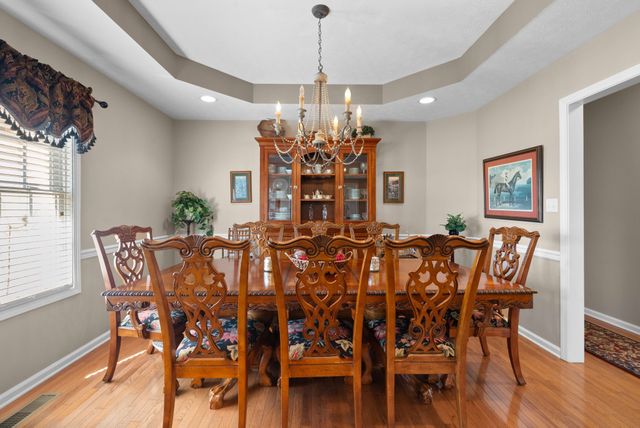 115 Farmhill Dr, Hopkinsville, KY 42240