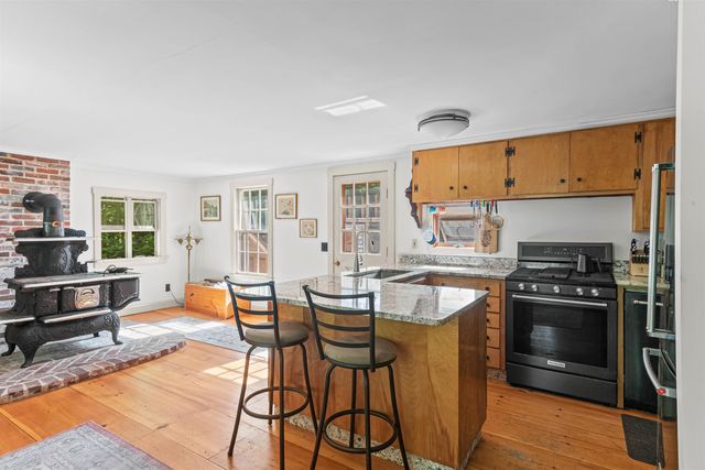 173 Tamworth Road, Tamworth, NH 03886