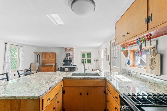 173 Tamworth Road, Tamworth, NH 03886