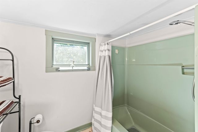 173 Tamworth Road, Tamworth, NH 03886