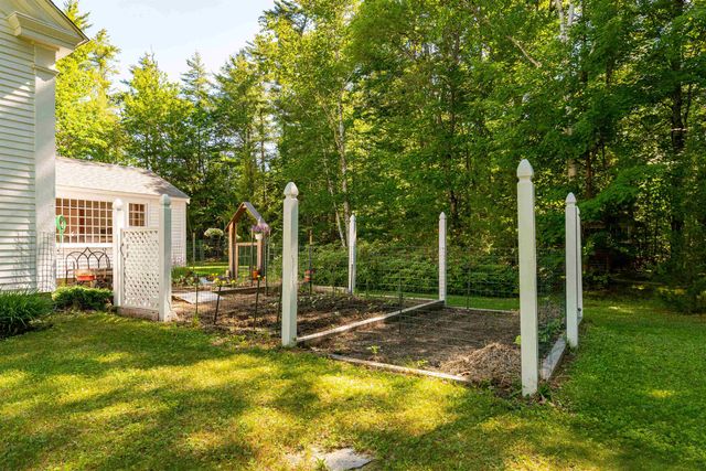 173 Tamworth Road, Tamworth, NH 03886