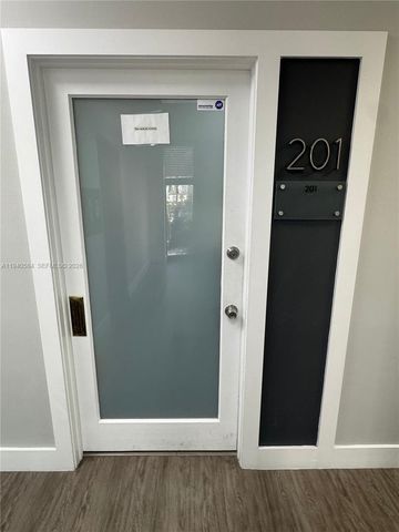 2625 Ponce De Leon Blvd 201, Coral Gables, FL 33134