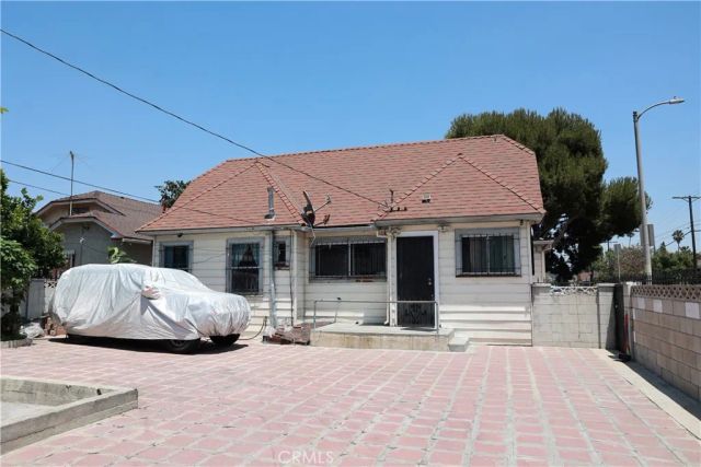 4131 S Hobart Boulevard, Los Angeles, CA 90062
