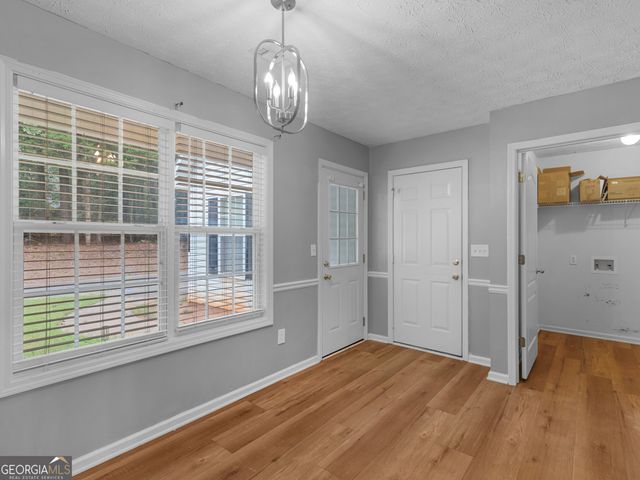 207 Cobblestone Lane, Mcdonough, GA 30252