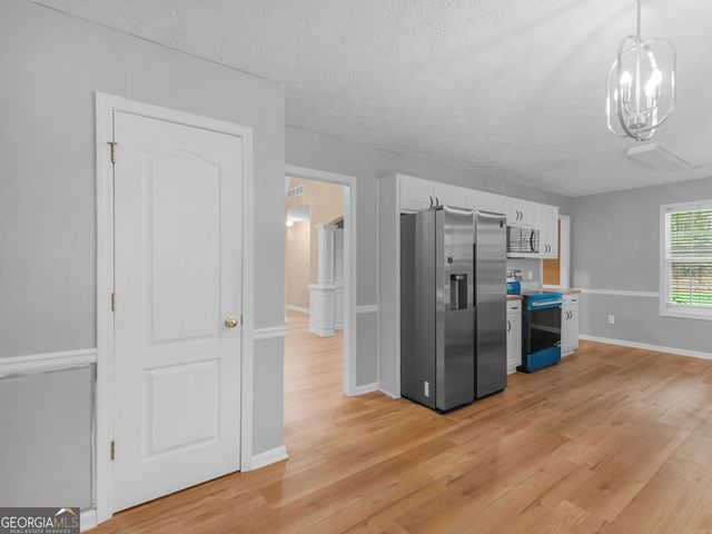 207 Cobblestone Lane, Mcdonough, GA 30252