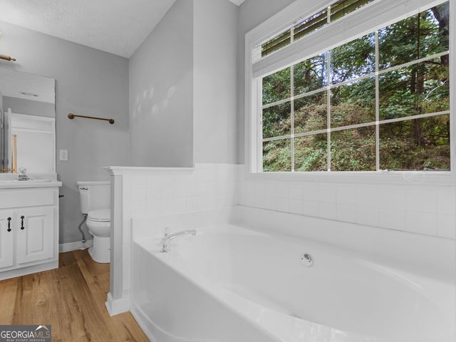 207 Cobblestone Lane, Mcdonough, GA 30252