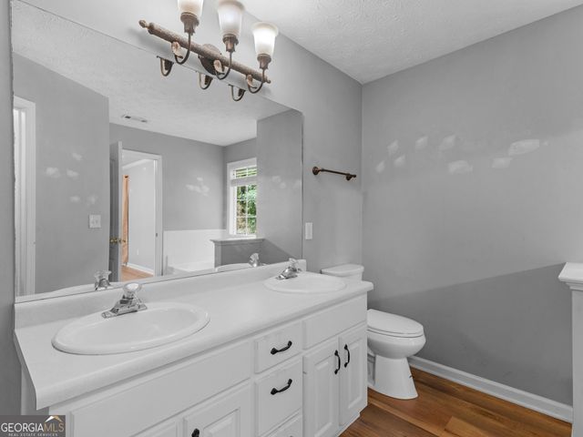 207 Cobblestone Lane, Mcdonough, GA 30252