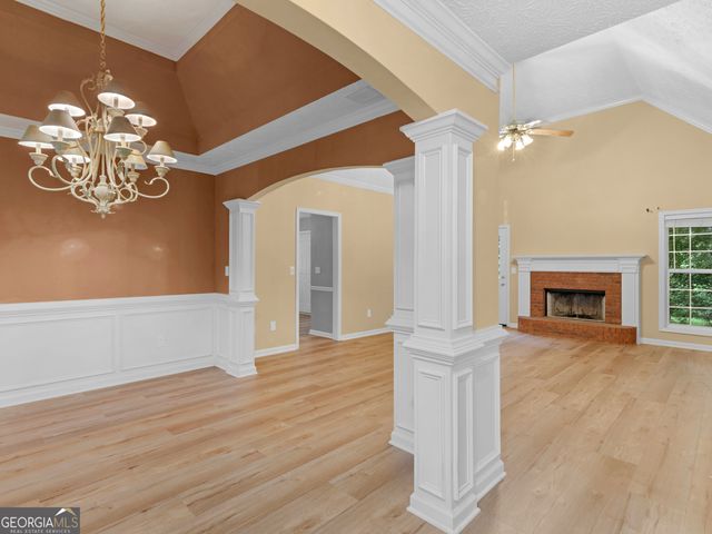 207 Cobblestone Lane, Mcdonough, GA 30252
