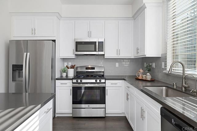 313 Brookside Way, Santee, CA 92071