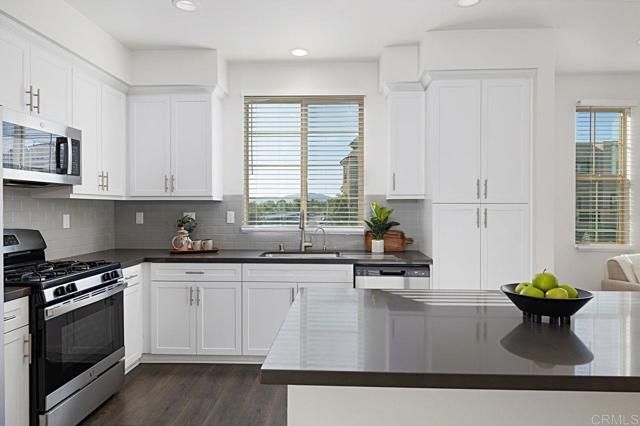 313 Brookside Way, Santee, CA 92071