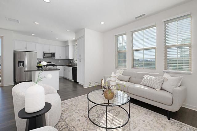 313 Brookside Way, Santee, CA 92071