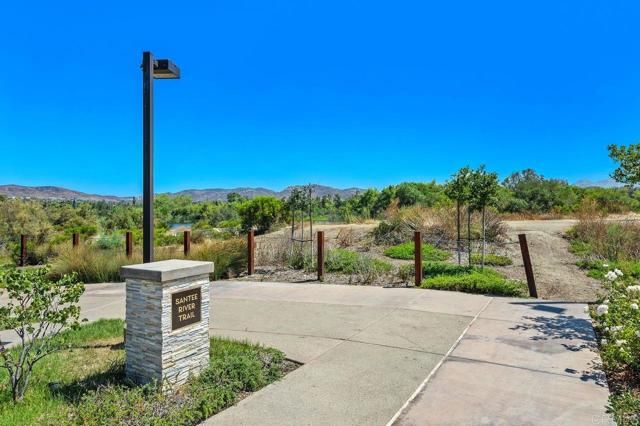 313 Brookside Way, Santee, CA 92071