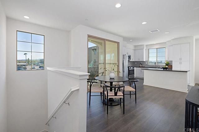 313 Brookside Way, Santee, CA 92071