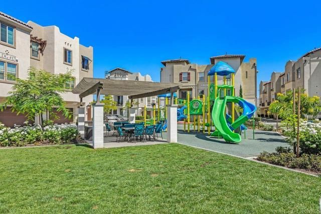 313 Brookside Way, Santee, CA 92071