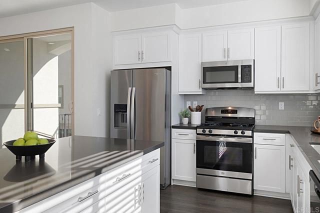 313 Brookside Way, Santee, CA 92071