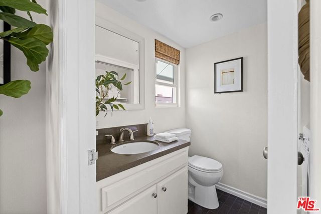 2912 Montana Avenue 2, Santa Monica, CA 90403