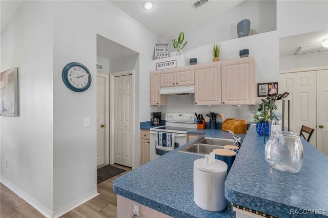 1438 N Foxrun Terrace, Inverness, FL 34453