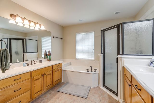 2274 Arbor Spring Court, Cleburne, TX 76033