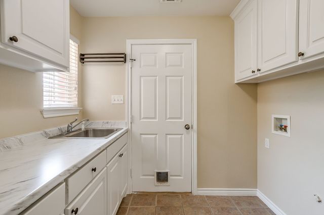 2274 Arbor Spring Court, Cleburne, TX 76033