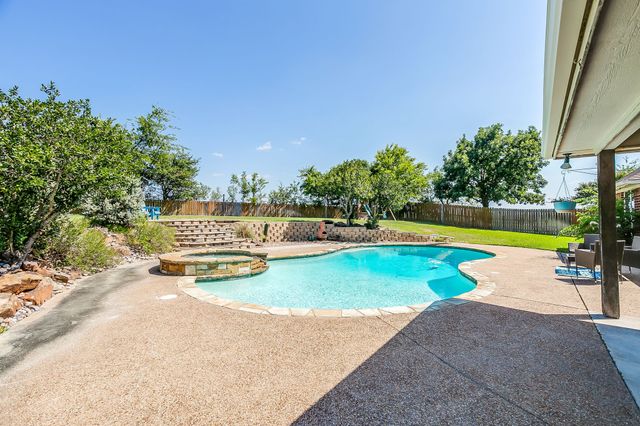 2274 Arbor Spring Court, Cleburne, TX 76033