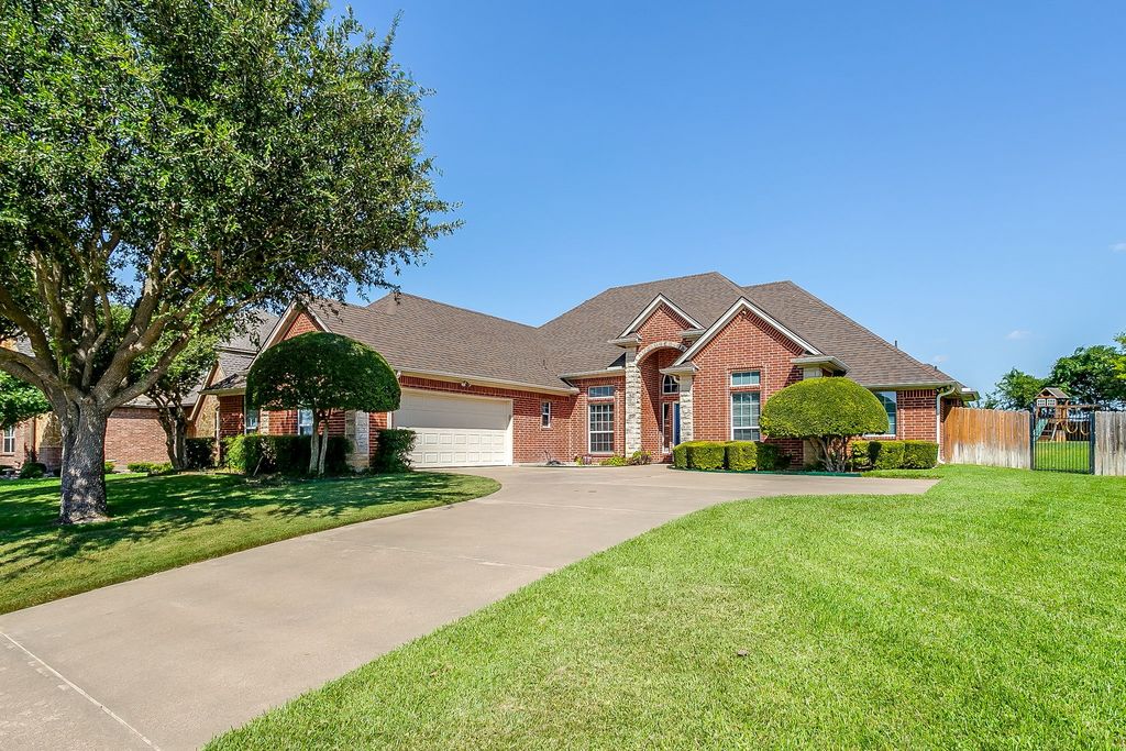2274 Arbor Spring Court, Cleburne, TX 76033