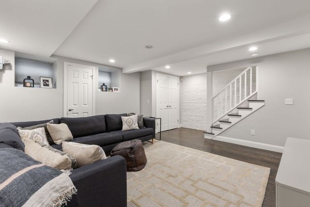 14 Beckler Ave, Boston, MA 02127