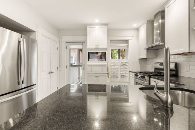 14 Beckler Ave, Boston, MA 02127