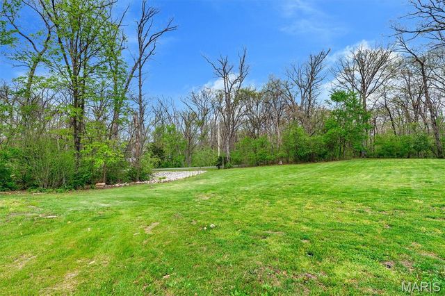2424 Lone Trail Drive, Foristell, MO 63348