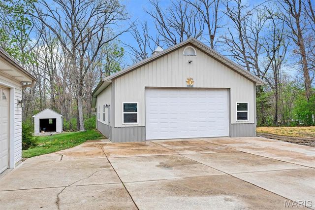 2424 Lone Trail Drive, Foristell, MO 63348