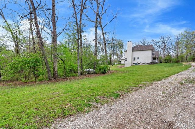 2424 Lone Trail Drive, Foristell, MO 63348